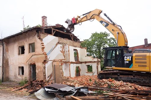 What are House Demolition Services and How Do They Work?
